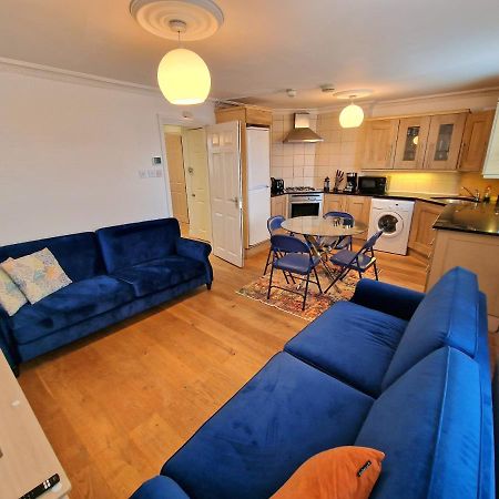 Cosy Home In Kensington - Great Location! 3 Minutes Walk To Earl'S Court Station Лондон Екстериор снимка